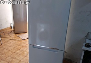 Frigorífico Samsung 178.5×59×64