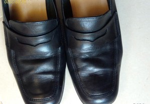 Sapatos pretos -TM 35
