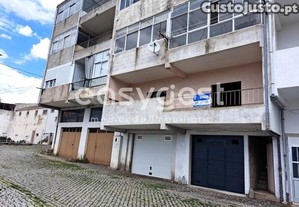 Apartamento Para Recuperar, Com Garagem Em...