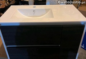Móvel de casa de banho com lavatório