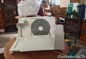 Fatiadora Eléctrica