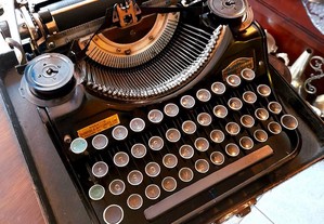Maquina de escrever Underwood