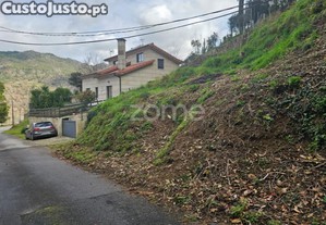Terreno Em Ferral(Sidrós), Com Bons Acessos E...