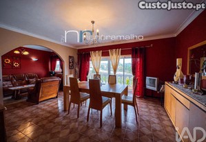 Casa / Villa T5 em Pinhel de 240,00 m�