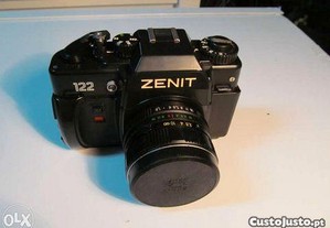 Máquina Fotográfica óptica reflex ZENIT 122 c/ bolsa