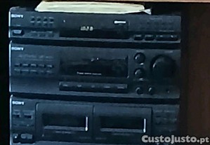 Aparelhagem Sony com colunas originais, e leitor de video VHS ( Philips )