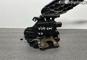 Fecho Porta Tras Dto Volkswagen Golf Iv (1J1)