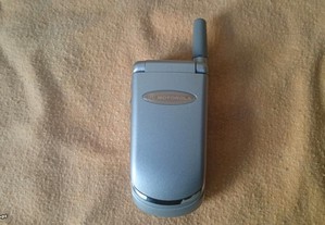Telemovel Vintage Motorola V50 MEO