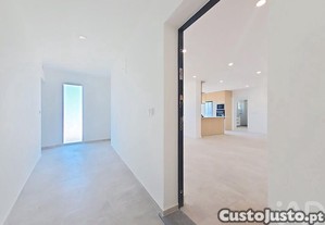 Apartamento T2 em Santa Maria, São Pedro E Matacães de 146,00 m²