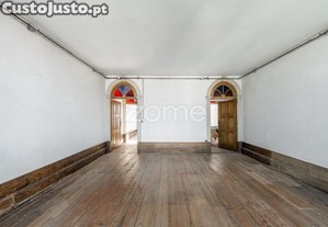 Apartamento T0+1 Duplex Traseiras Cedofeita...