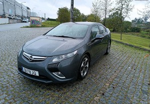 Opel Ampera plug in hybrid