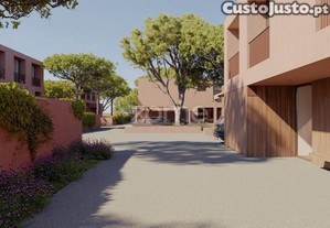 Moradia T4 No Empreendimento 'Madalena Vila...