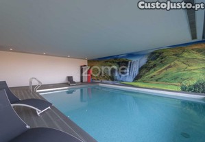 Moradia Individual T4 Com Piscina Interior De...