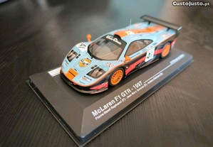 Miniatura McLaren F1 GTR