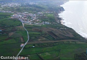 Casa T4 em So Pedro da Cadeira de 216,00 m