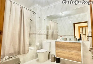 T2 Em Alfena C/ Varanda E Garagem Fechada