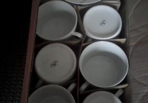Serviço de chá em porcelana