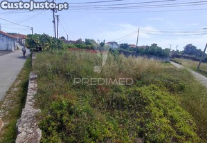 Terreno com 2 frentes, na sôsa (vagos)