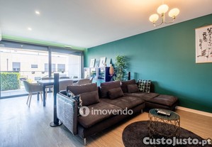 Apartamento T2 exclusivo, com garagem, em Coimbra