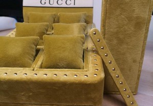 Expositor Gucci Relógios e Joias