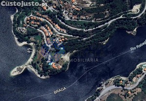 Terreno com projecto de arquitectura aprovado do tipo V3 localizado em albufeira de Venda Nova