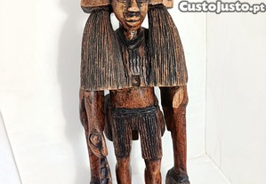 Escultura de Madeira Guerreiro