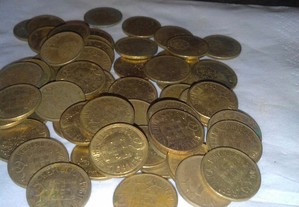 Lote de 57 moedas de 1 escudo