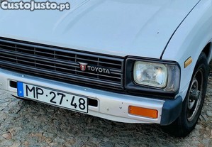 Toyota Hilux caixa aberta - 86