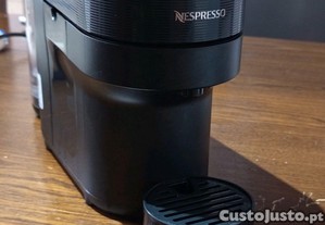 Máquina de Café Nespresso DeLonghi - Como Nova