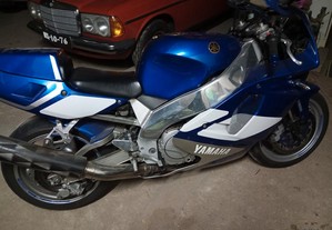 Yamaha YZF 750-R