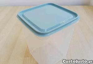 Recipiente Hermético Quadrado Plástico para Alimentos | Square Plastic Food Storage Container