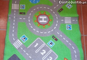 Tapete infantil antiderrapante com pista de carros