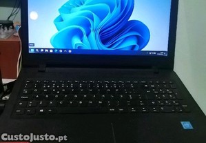 Computador Lenovo com Windows 11