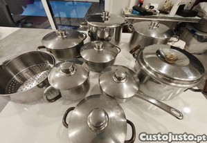 Conjunto de panelas