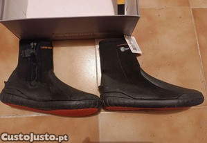 Botas mergulho/Surf/pesca Cláudio Conti