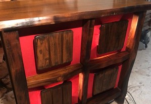 Movel bar em madeira bom estado