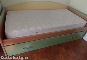 Cama dupla criança IKEA