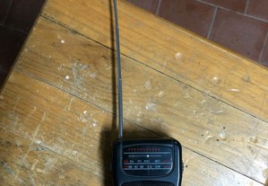 Radio portatil - Armação de Pera