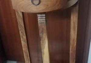 Móvel apoio em madeira carvalho maciça com gaveta