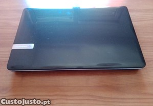 Portátil Packard Bell Easy Note TE