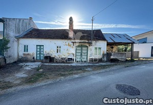 Moradia antiga para recuperar