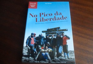 "No Pico da Liberdade" de Ana Martins - 1ª Edição de 2006