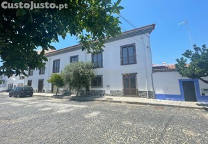 Imvel comercial em condomnio habitacional