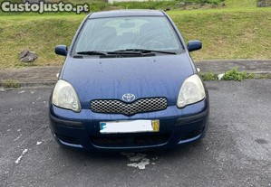 Toyota Yaris 1.0 gasolina - 03