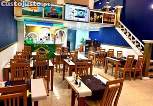 Restaurante Pronto A Funcionar - Olhos De Água,...
