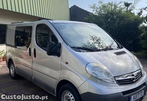 Opel Vivaro 2.0 CDTI Especial dormitório