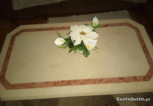 mesa em mármore para sala de estar