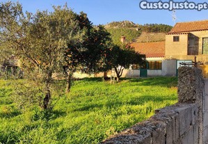 Casa / Villa T5 em Penha Garcia de 112,00 m²