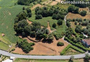 Terreno Com 15430M2, Em Freixo, Ponte De Lima: