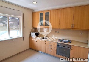 [265-M-01940] Exelente Moradia em Navais